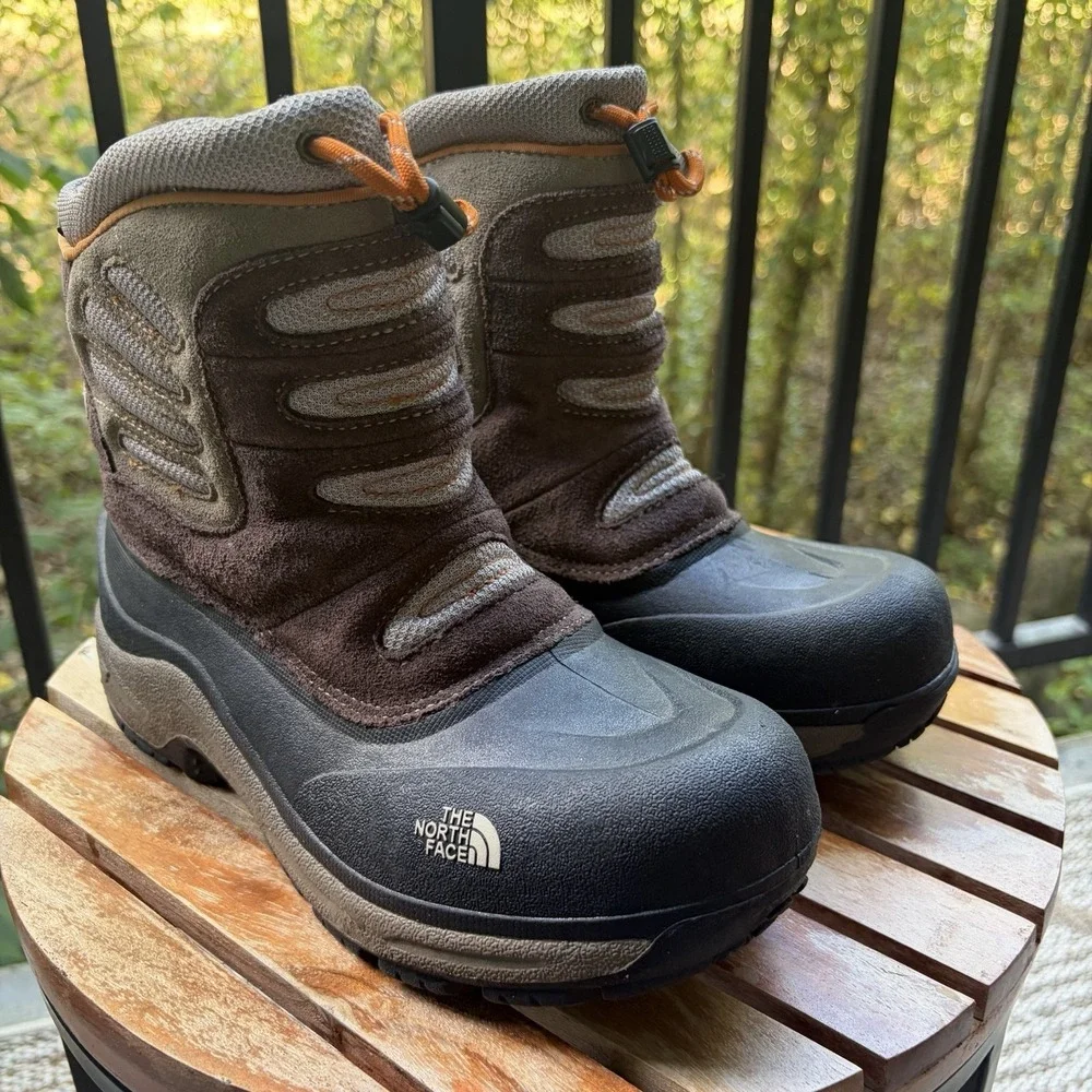The North Face Snow Plough Pull-On Boot Boys Size 6 200 Gram Insulation Winter